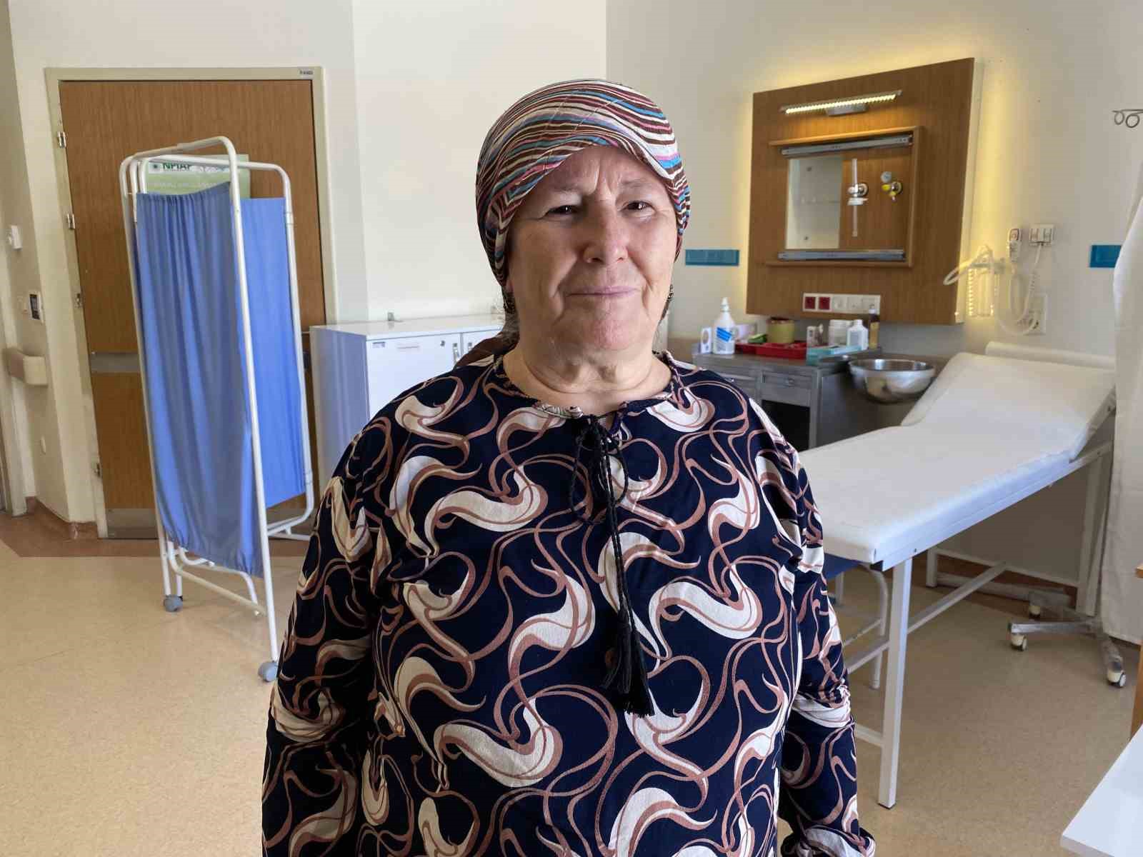 Eskişehir’de hastalar ve refakatçileri, Stoma ile nasıl ilgileneceklerini hastanede öğreniyor
