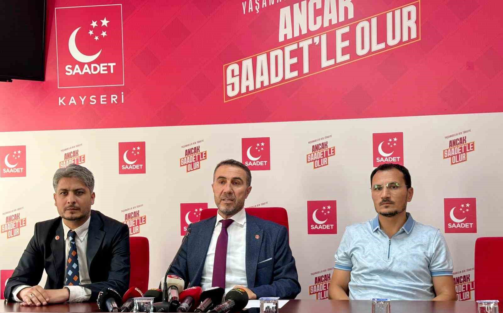Başkan Altun: "Ailelerin bor&ccedil;la eğitim masraflarını karşılamaya &ccedil;alışıyor olması milli bir eğitim sorunudur"

