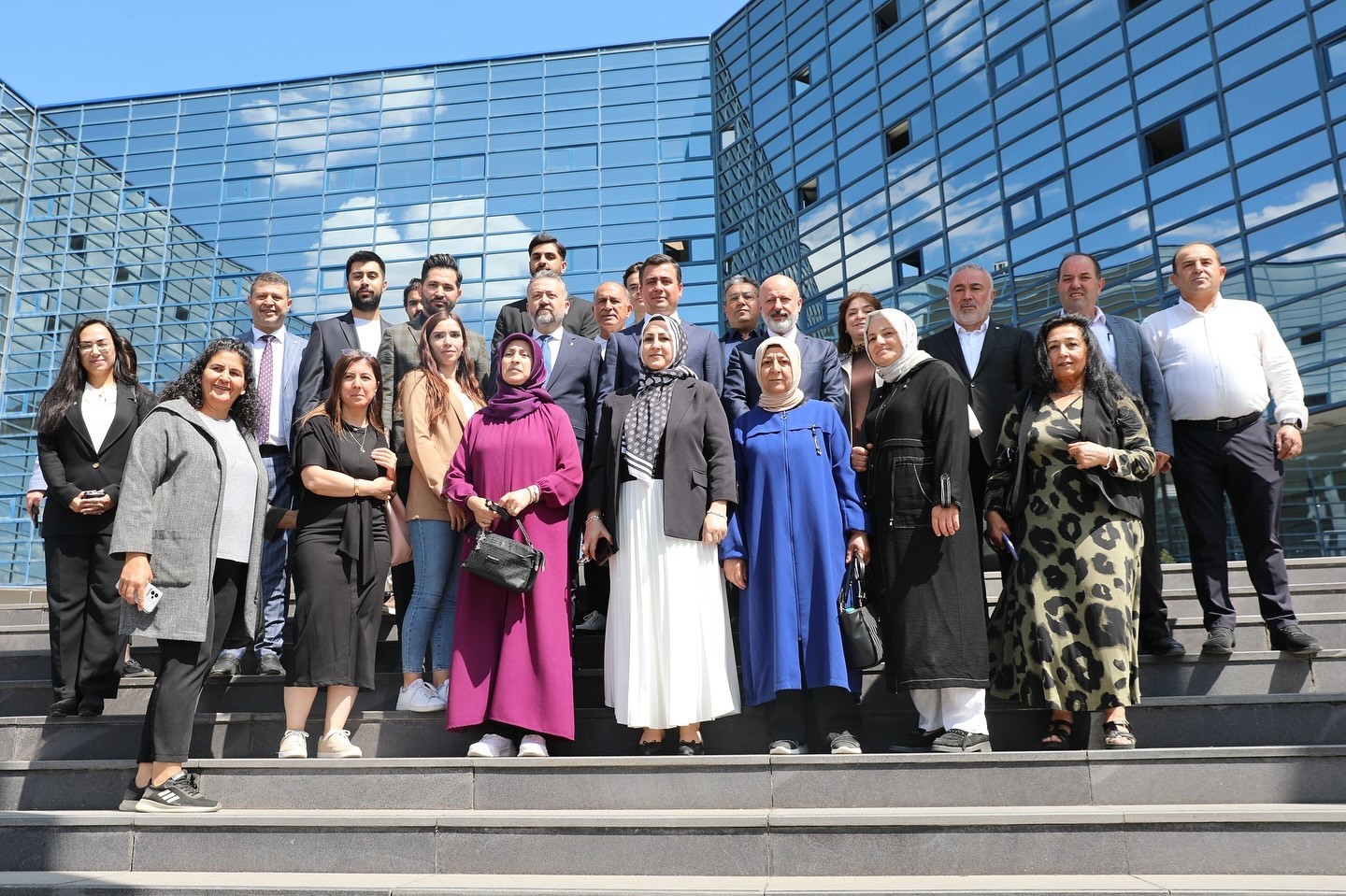 Milletvekili G&ouml;k&ccedil;ek&rsquo;ten Başkan &Ccedil;olakbayrakdar&rsquo;a &ouml;vg&uuml; ve teşekk&uuml;r
