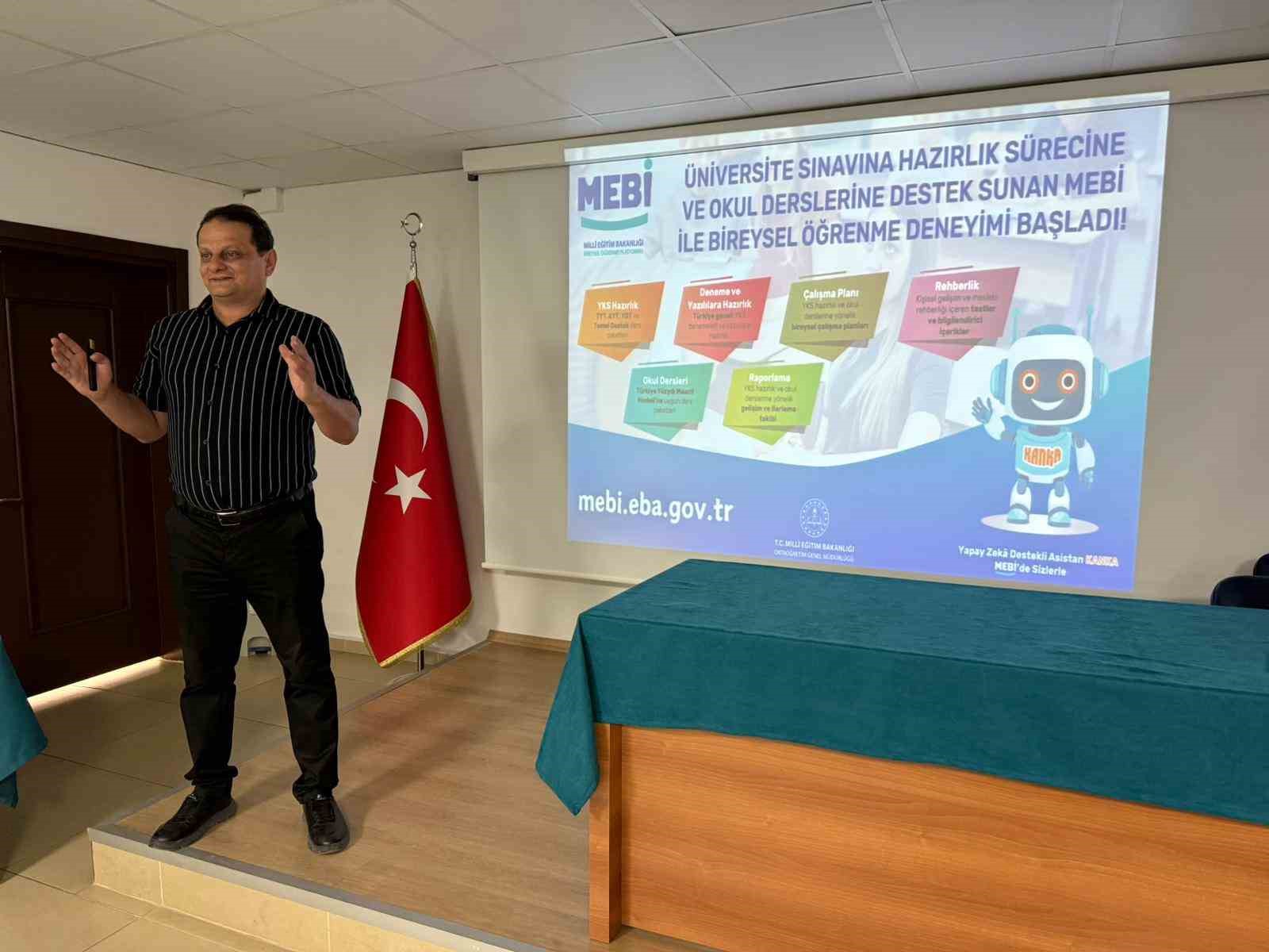 Aydın Lisesi&rsquo;nde, &ouml;ğrencilere başarılı olmanın y&ouml;ntemleri anlatıldı

