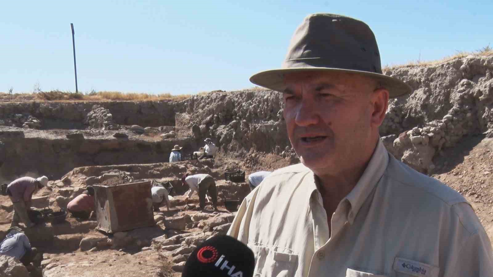 5 ülkeden arkeologlar Kayseri’yi kazıyor