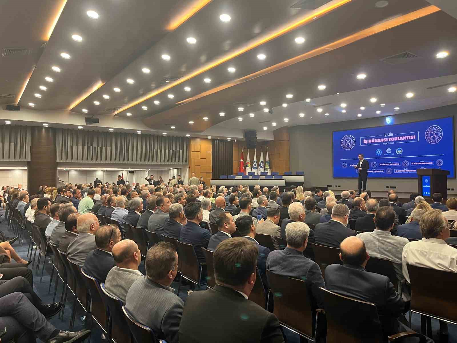 Bakan Şimşek, İzmir’de iş dünyasıyla buluştu
