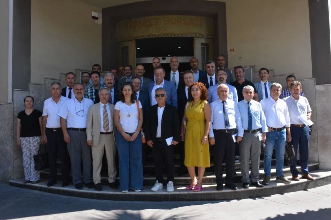 Manisa Ticaret Borsası&rsquo;ndan &ouml;ğrencilere eğitim desteği
