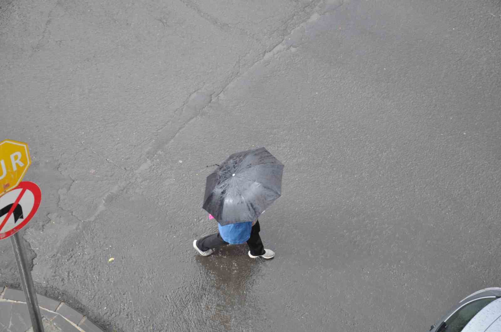 Meteoroloji&rsquo;den Kars&rsquo;ta sağanak yağmur uyarısı
