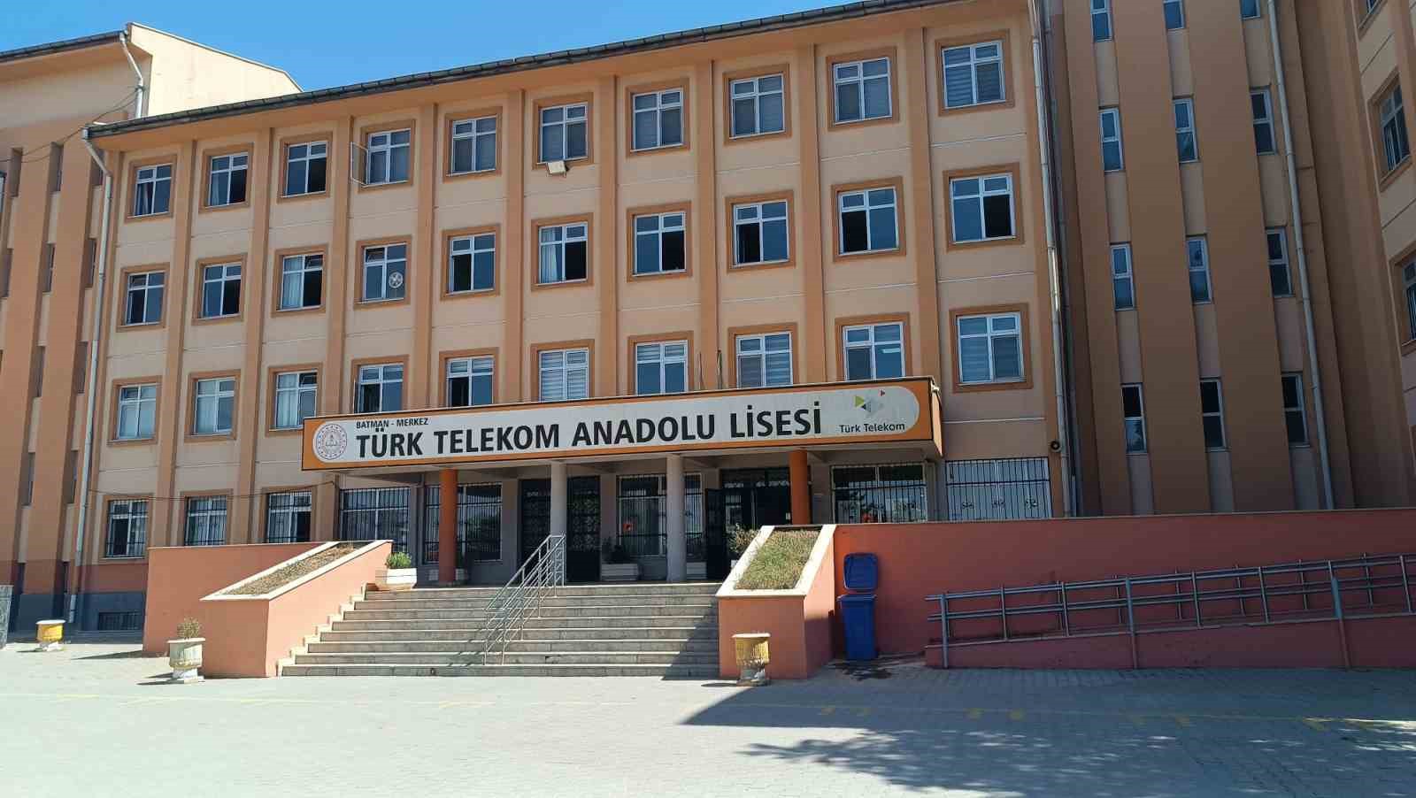 Babasının hastalığından ilham aldı, ALS hastaları için umut oldu
