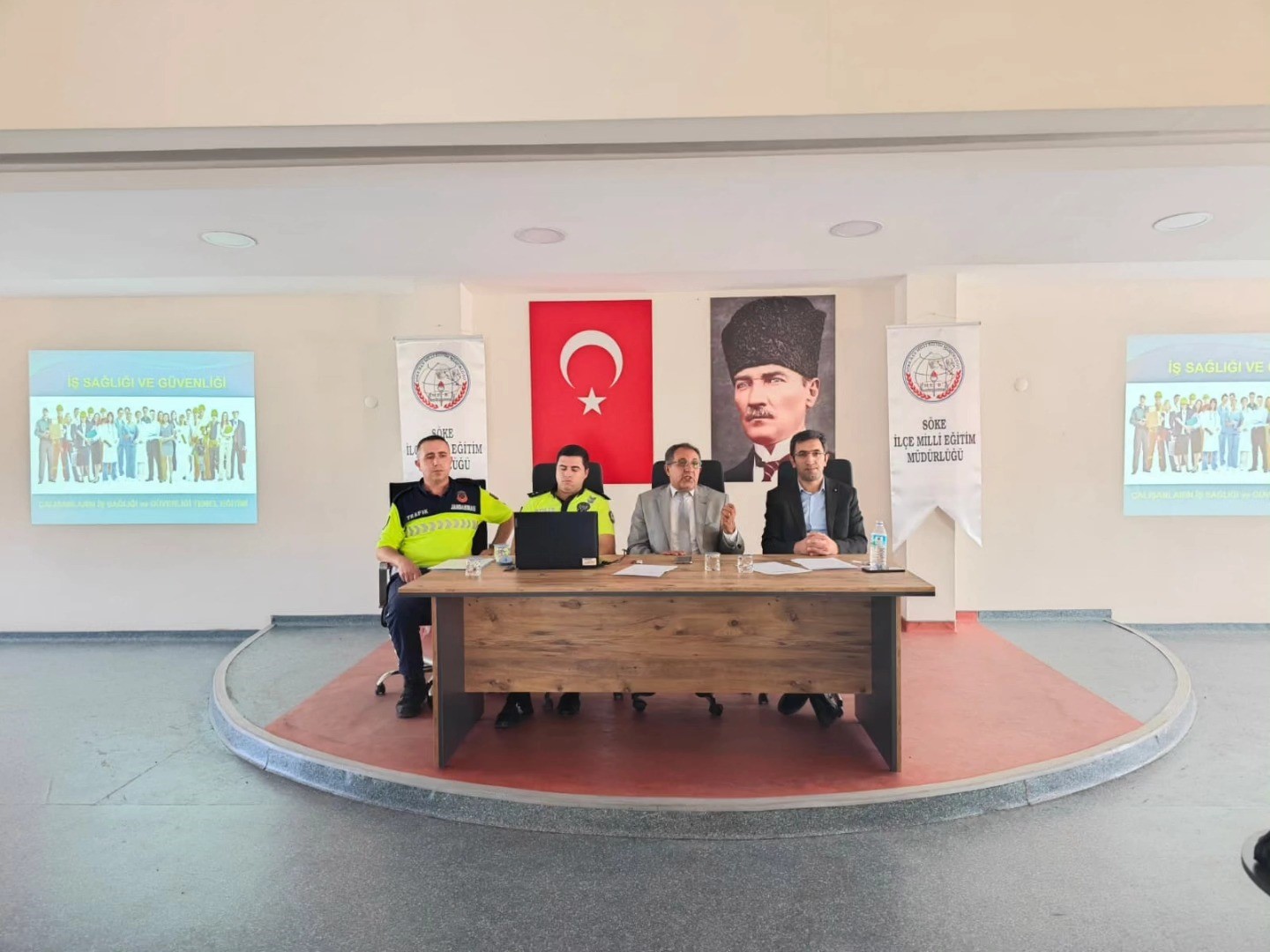 S&ouml;ke&rsquo;de servis şof&ouml;rleri eğitime alındı
