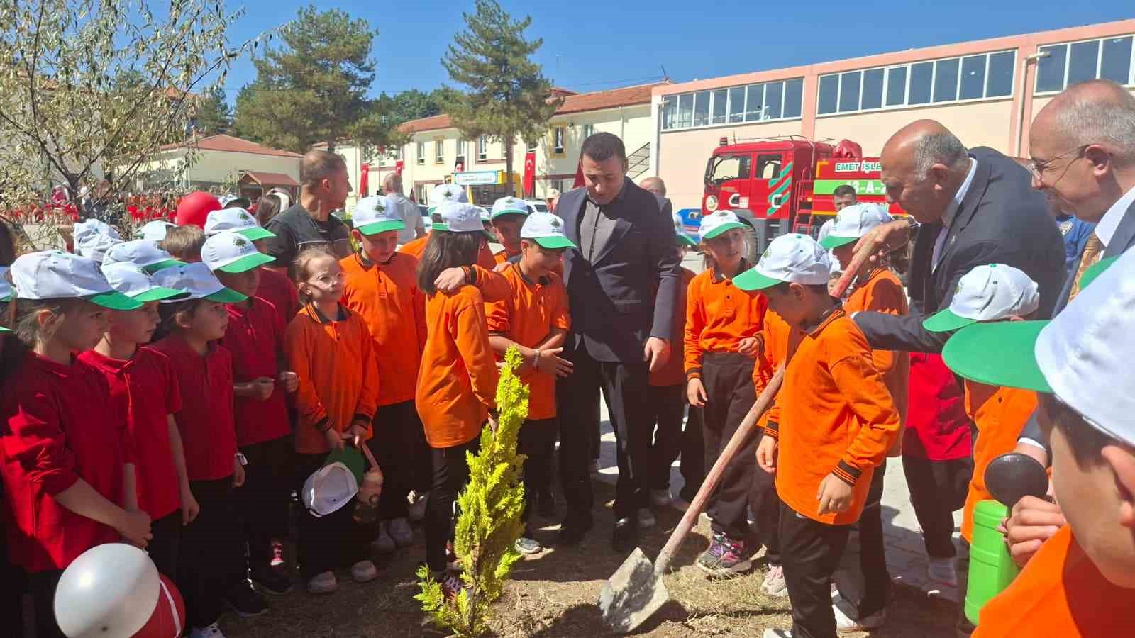 Hisarcık&rsquo;ta İlk&ouml;ğretim Haftası kutlandı
