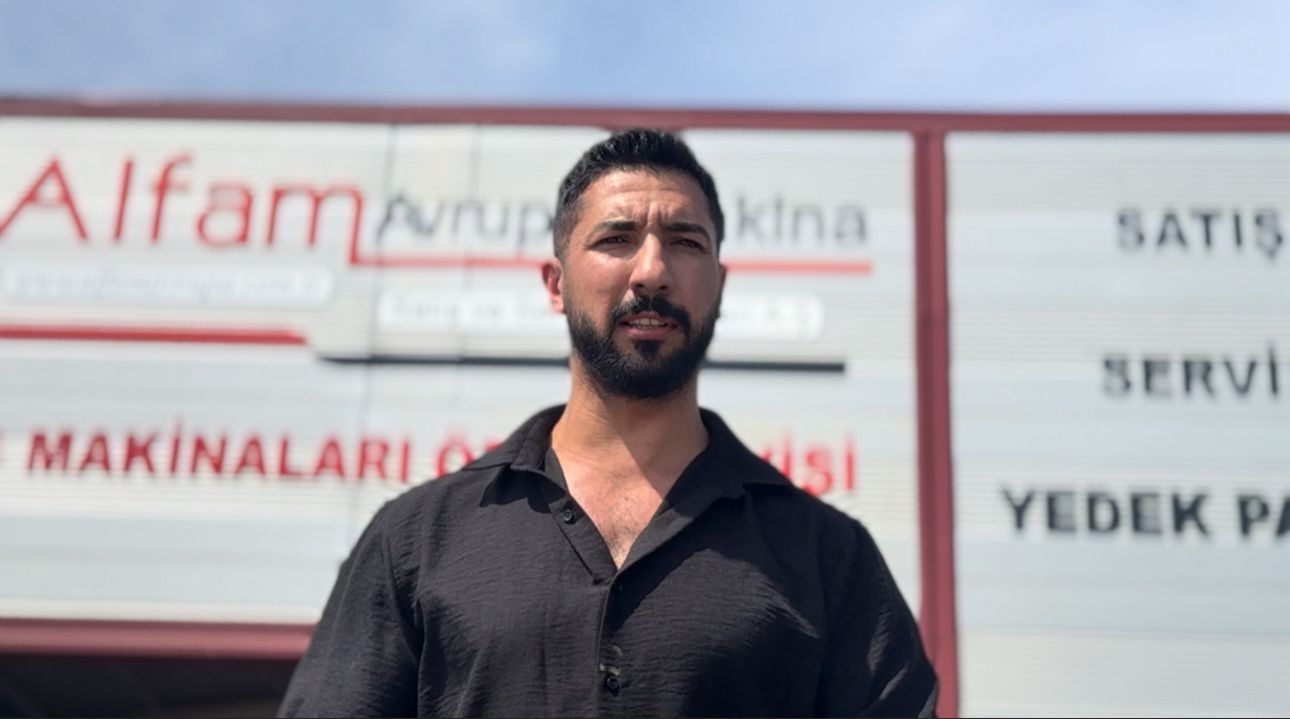 Yemek masasında &ouml;l&uuml;mden d&ouml;nd&uuml;: Heimlich manevrası hayatını kurtardı
