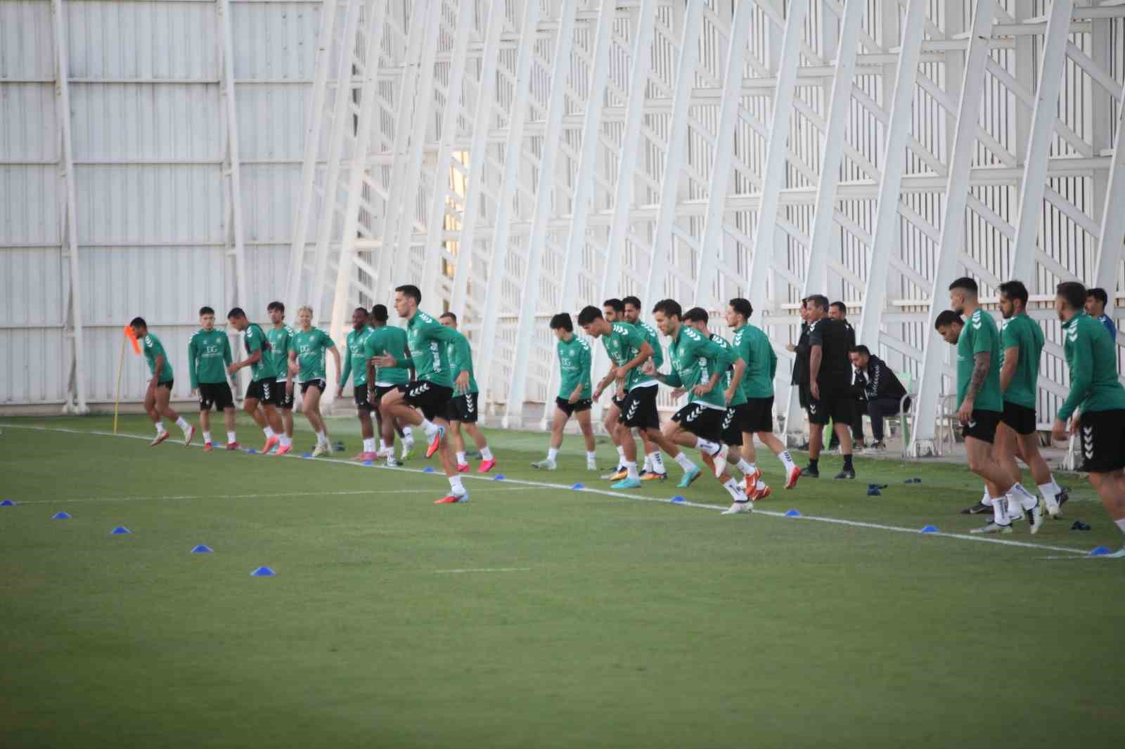Konyaspor, Alanyaspor maçının hazırlıklarını sürdürüyor