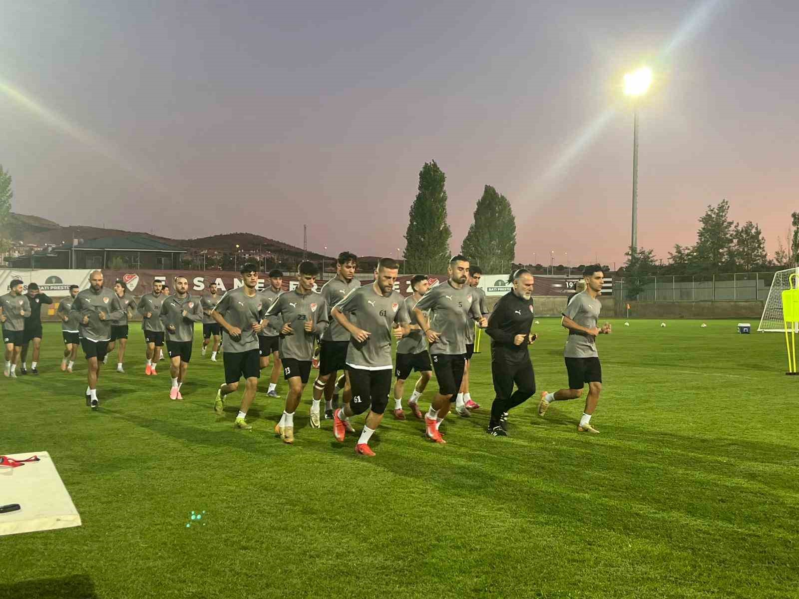 Fırat Gül: "Her mevkide kaliteli oyuncularımız var"