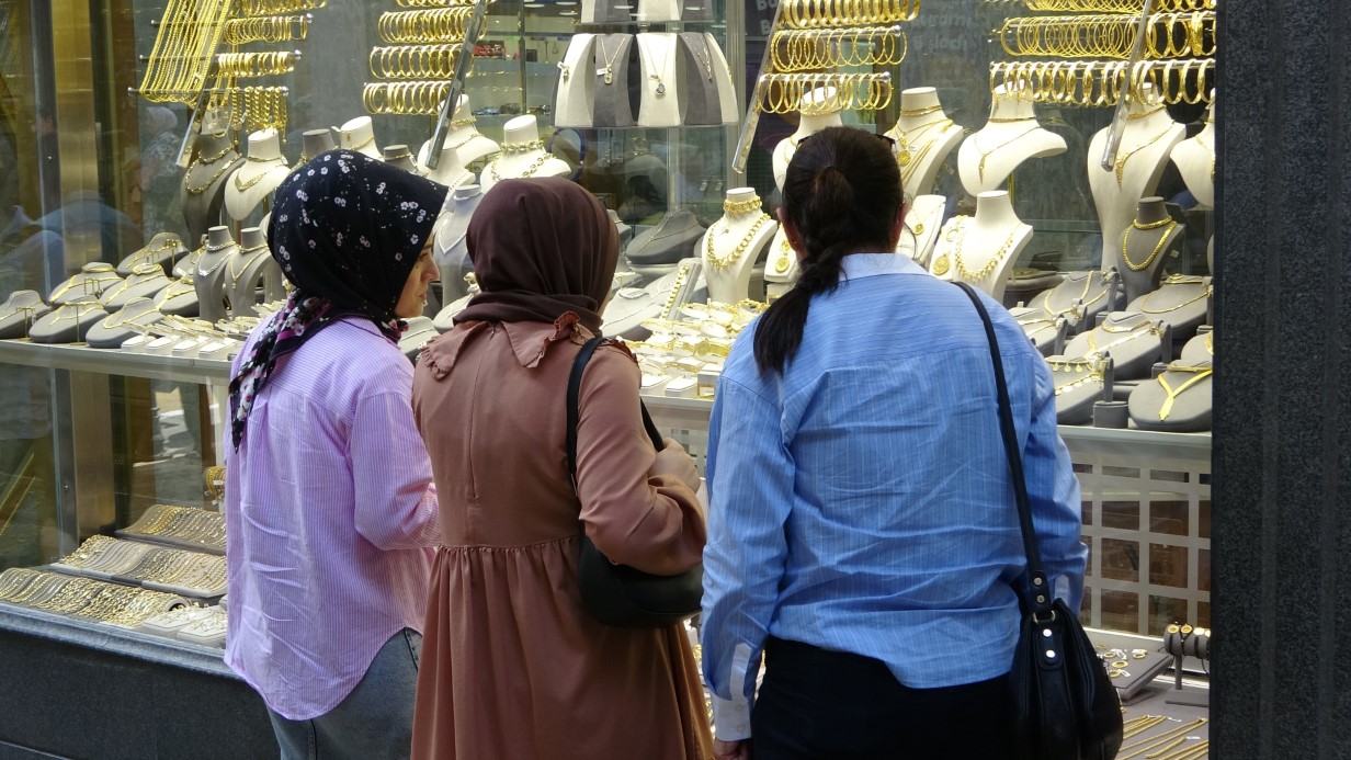 Fındıktan altına darbe