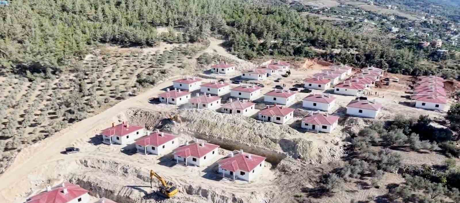 Şekere b&ouml;lgesine inşa edilen k&ouml;y evlerinde sona gelindi
