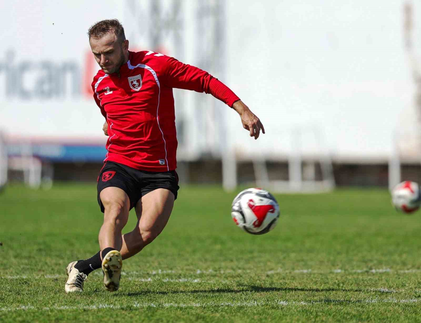 Samsunspor, Antalyaspor engelini kayıpsız geçmek istiyor