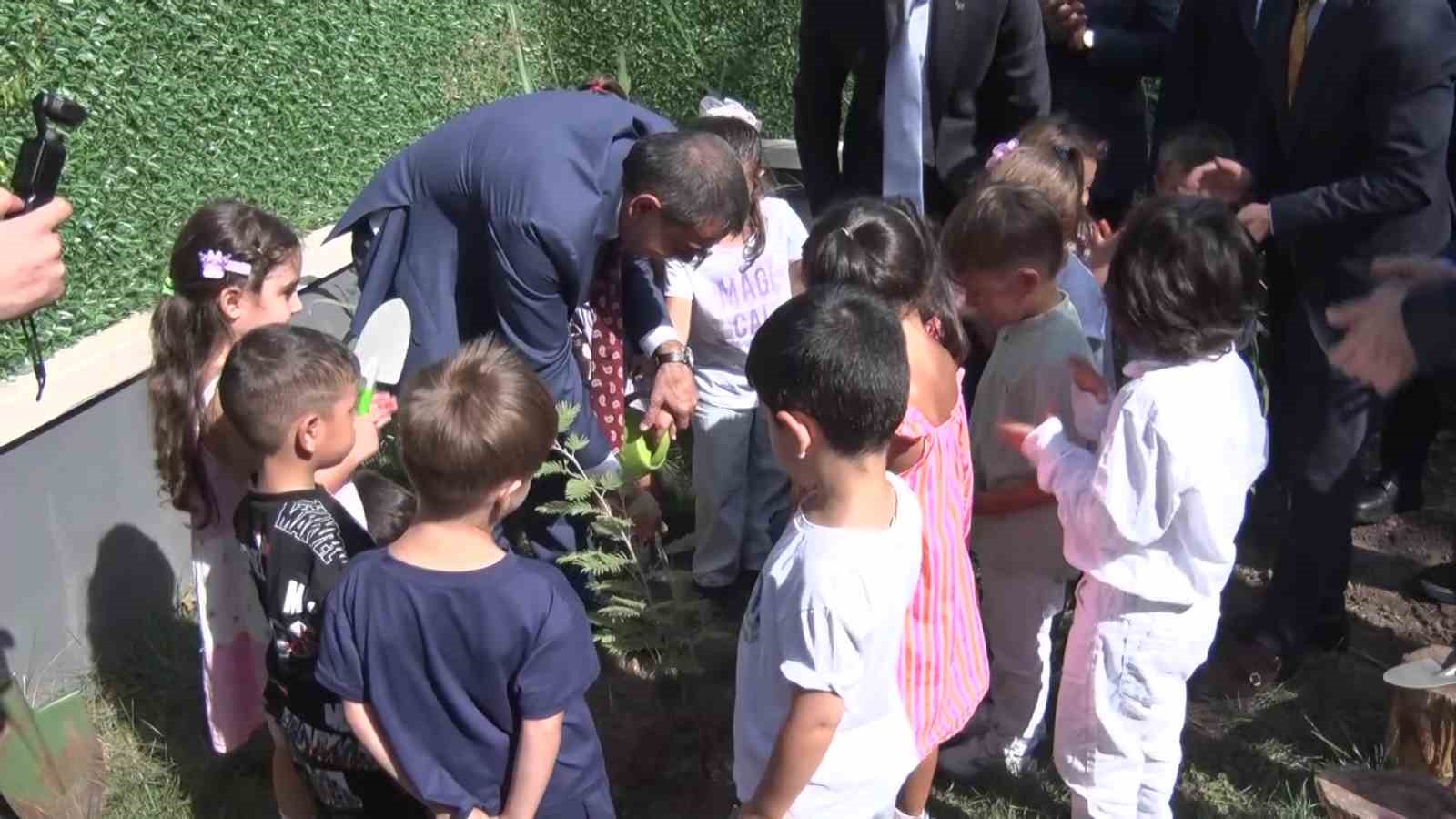 Milli Eğitim Bakanı Yusuf Tekin: "Türkiye dünyada son 22 yılda eğitim devrimi yapmış bir ülke olarak tanımlanıyor"