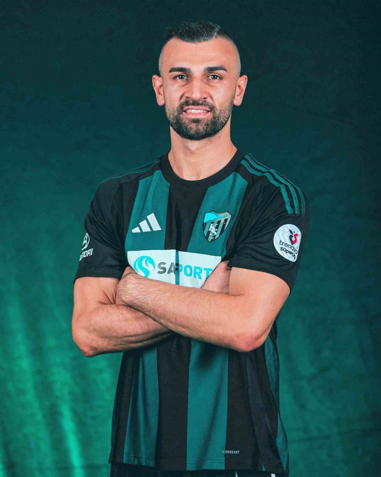 Kocaelisporlu Serdar Dursun&rsquo;dan "Hazırım" mesajı
