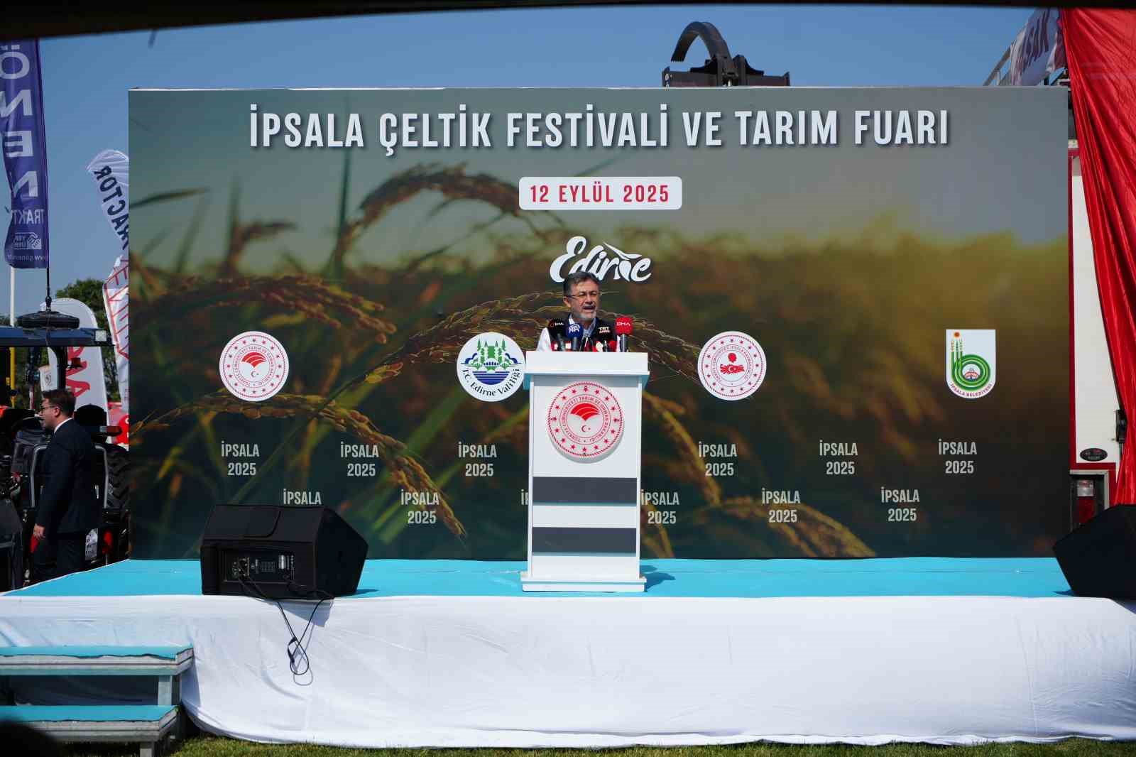 Bakan Yumaklı: "2025 yılı için çeltikte 988 bin tonluk rekolte bekliyoruz"
