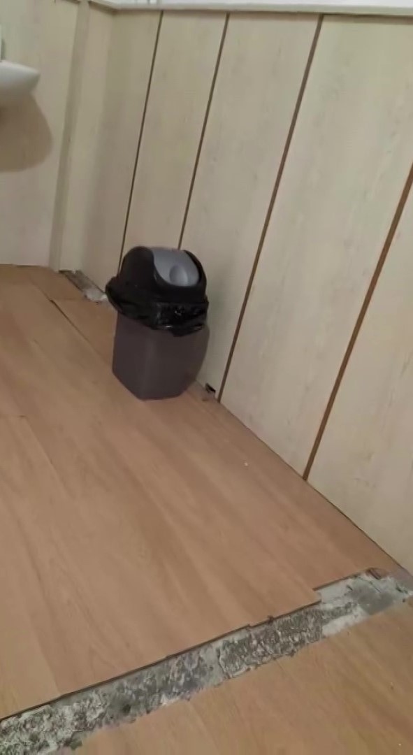 Bebek emzirme odasını eleştiren anneye başhekimden teşekkür
