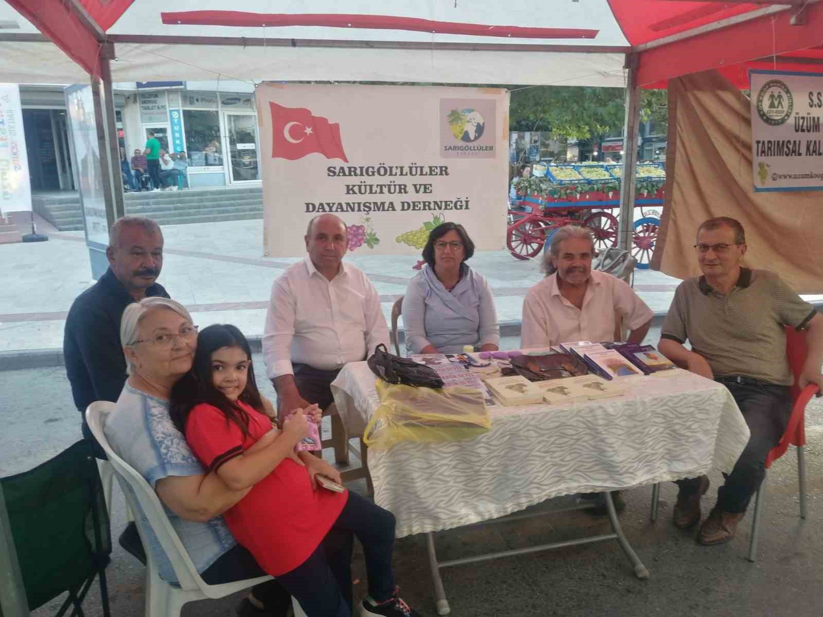 Dernek standıyla kitap ve kültür bir araya geldi