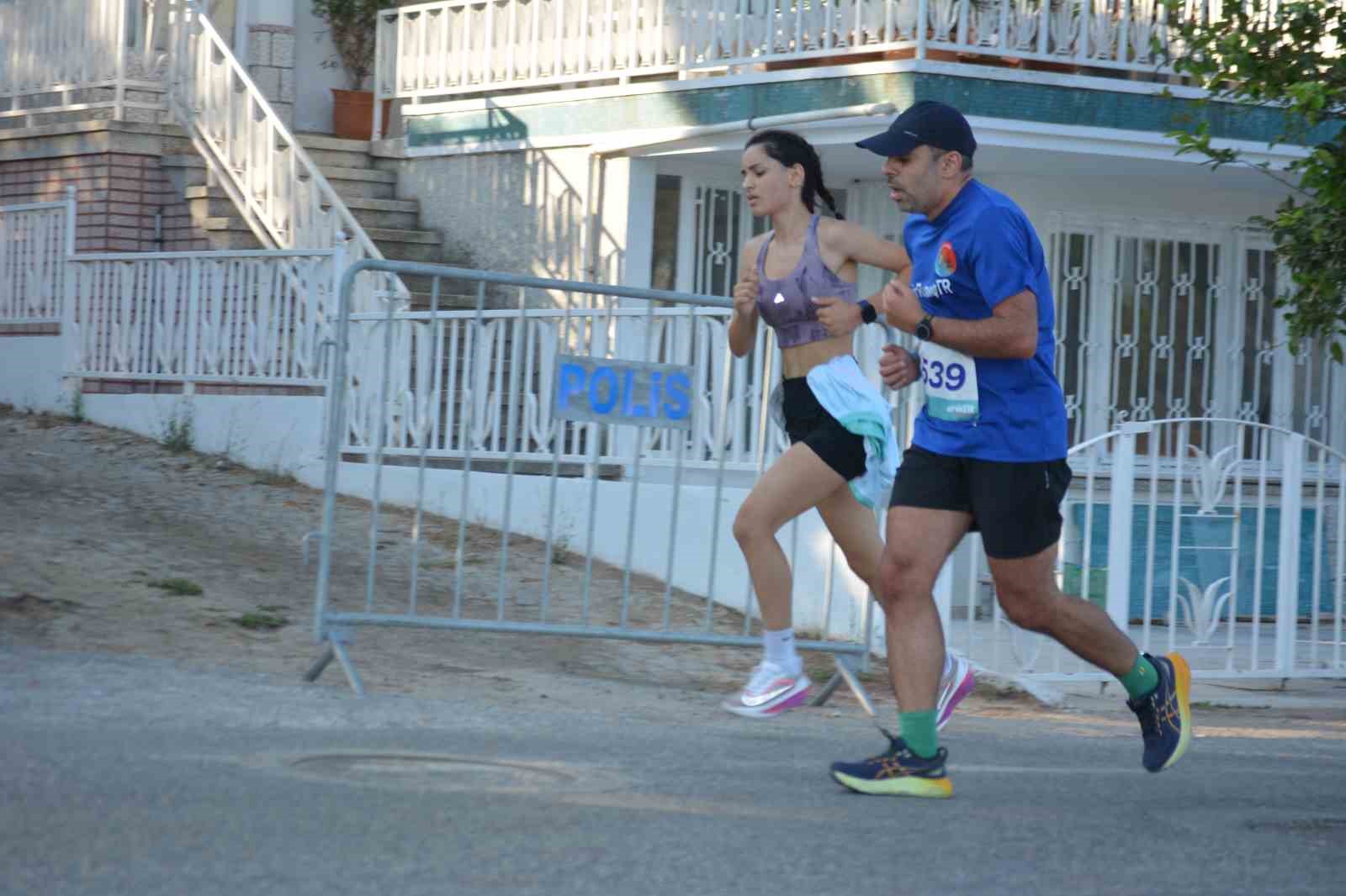 Balıkesir’de Uluslararası Yarı Maratonu start aldı