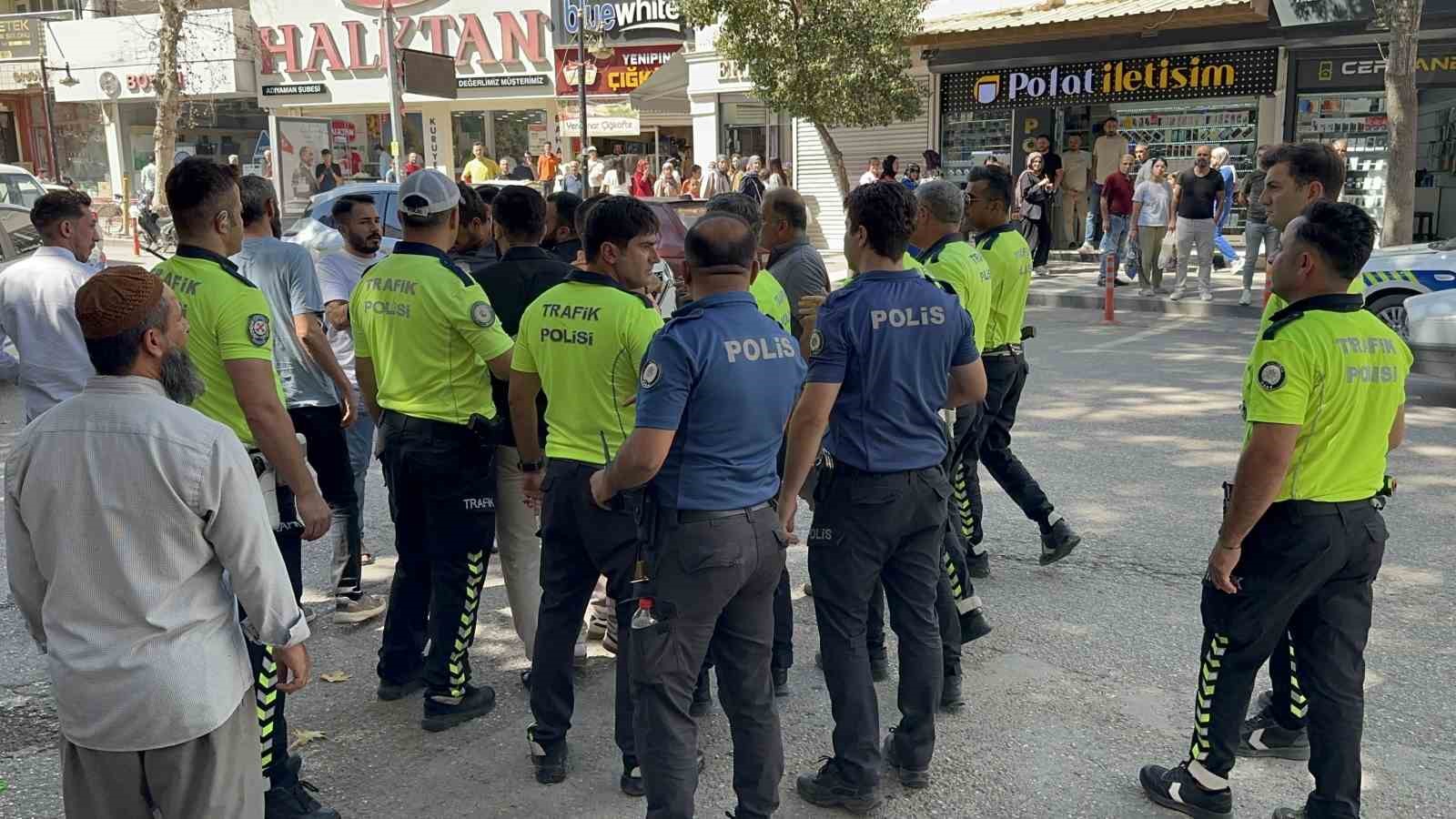 Adıyamanlı depremzedeler trafik cezalarına isyan etti
