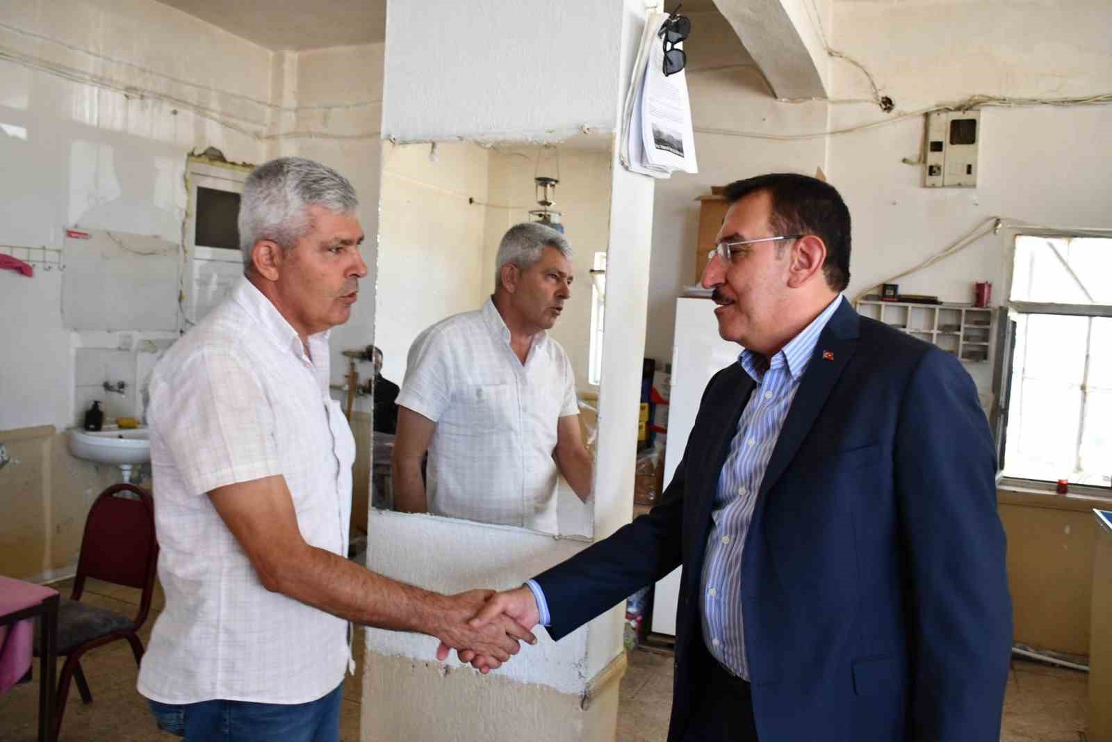 Milletvekili T&uuml;fenkci, Doğanşehir&rsquo;de muhtarlarla bir araya geldi
