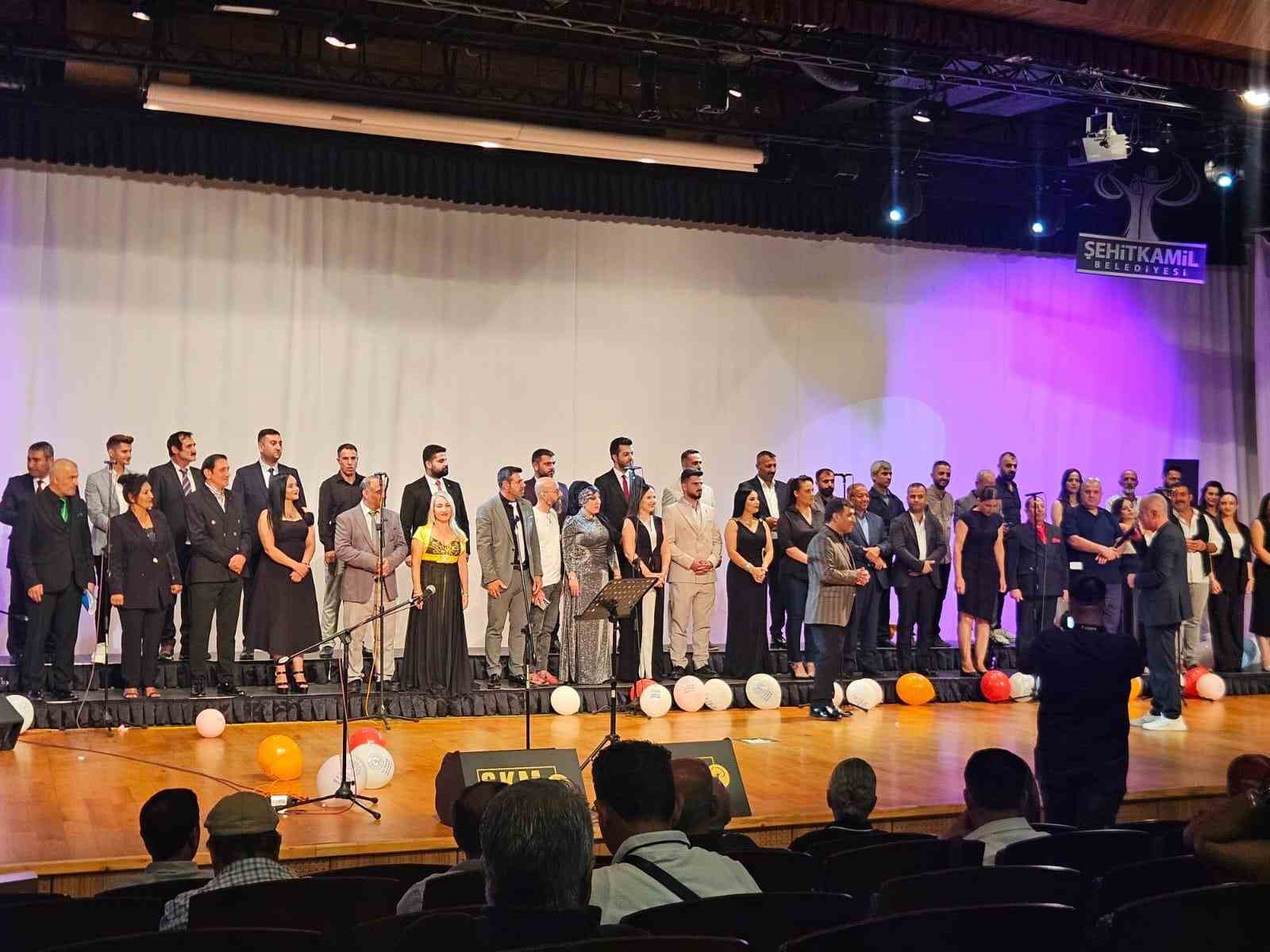 Müzisyen ve sanatçılardan kardeşlik mesajı