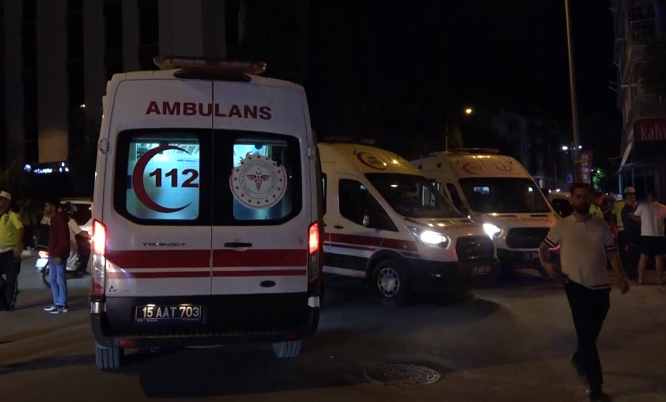 Burdur’da feci kaza: 1 ölü 4 yaralı