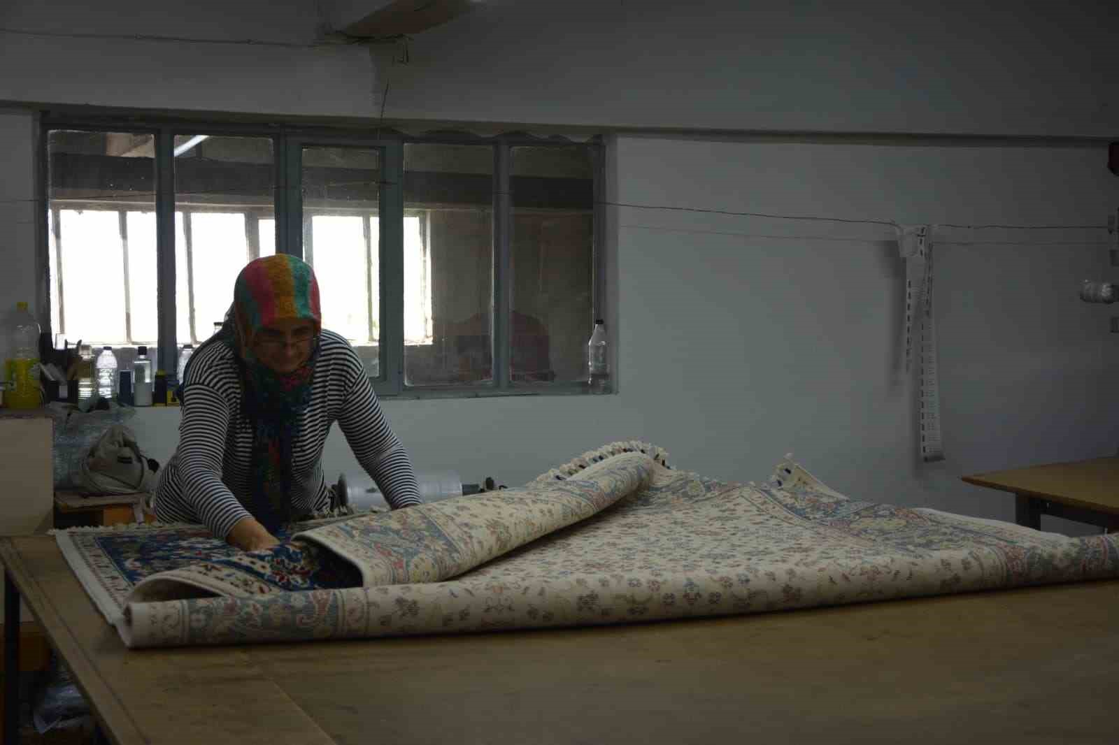 Demirci halıları Çin ve Amerika pazarına girdi
