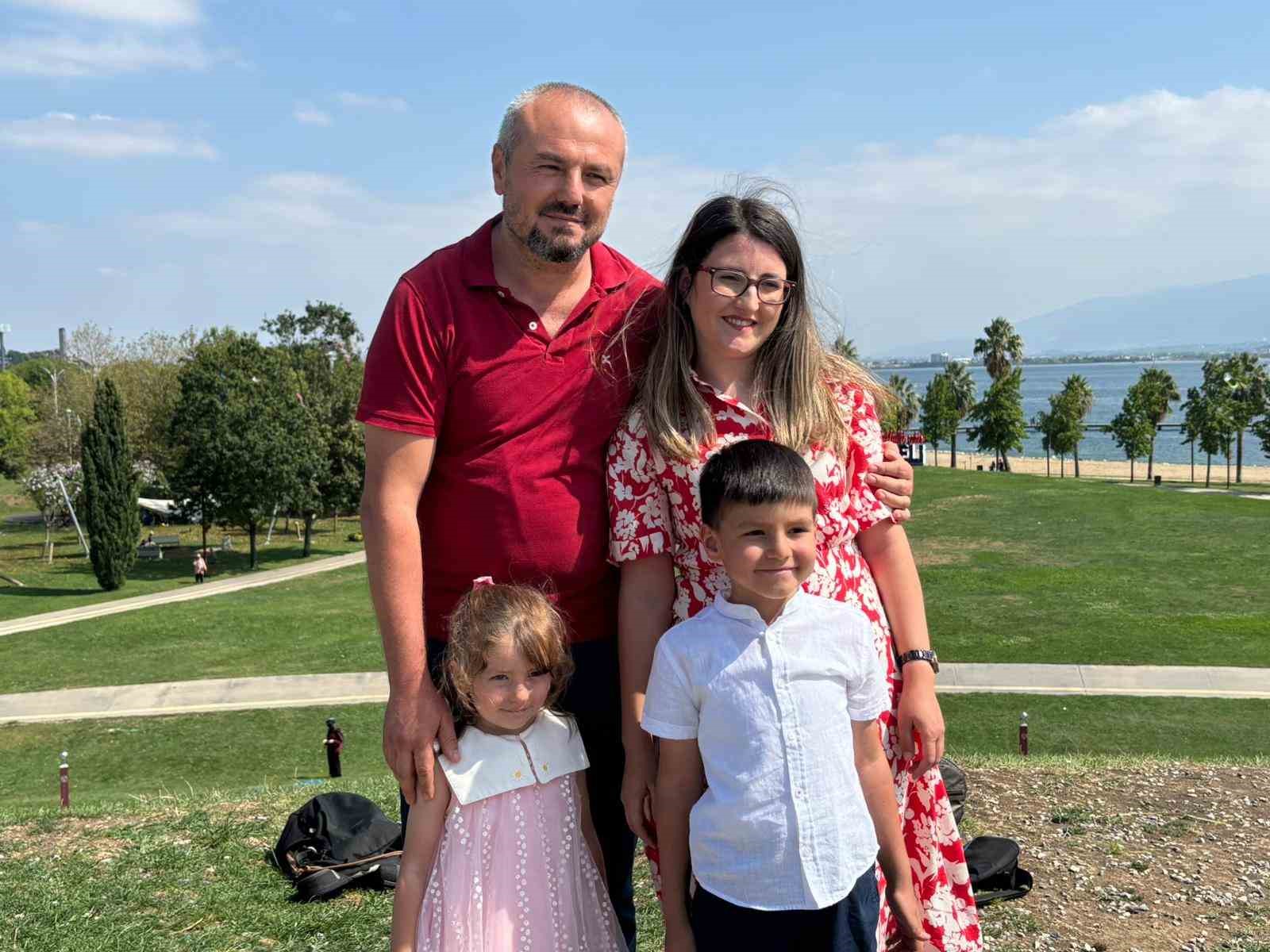 Lösemiyi yenen Kağan için gökyüzüne yüzlerce balon bıraktılar