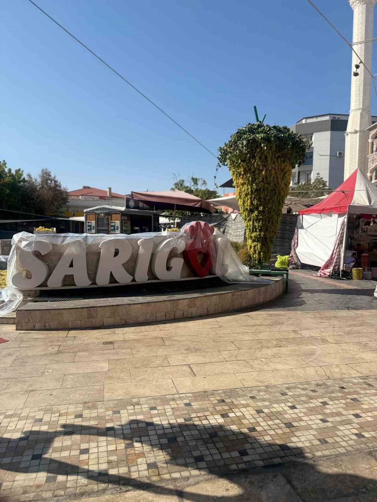 Dev üzüm salkımı festivale damga vurdu