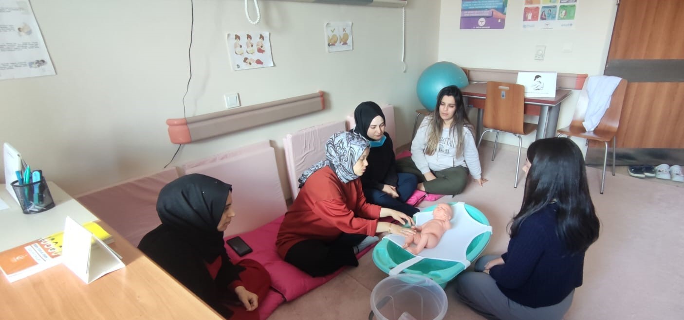 Eğitimler y&uuml;z y&uuml;ze veriliyor
