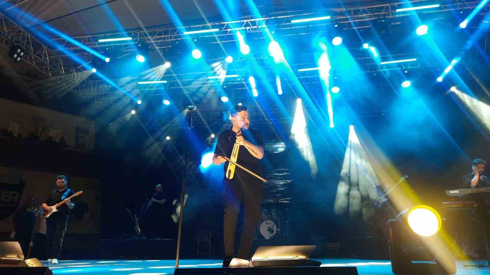 Vezirk&ouml;pr&uuml;&rsquo;de Gen&ccedil;lik Konseri coşkusu
