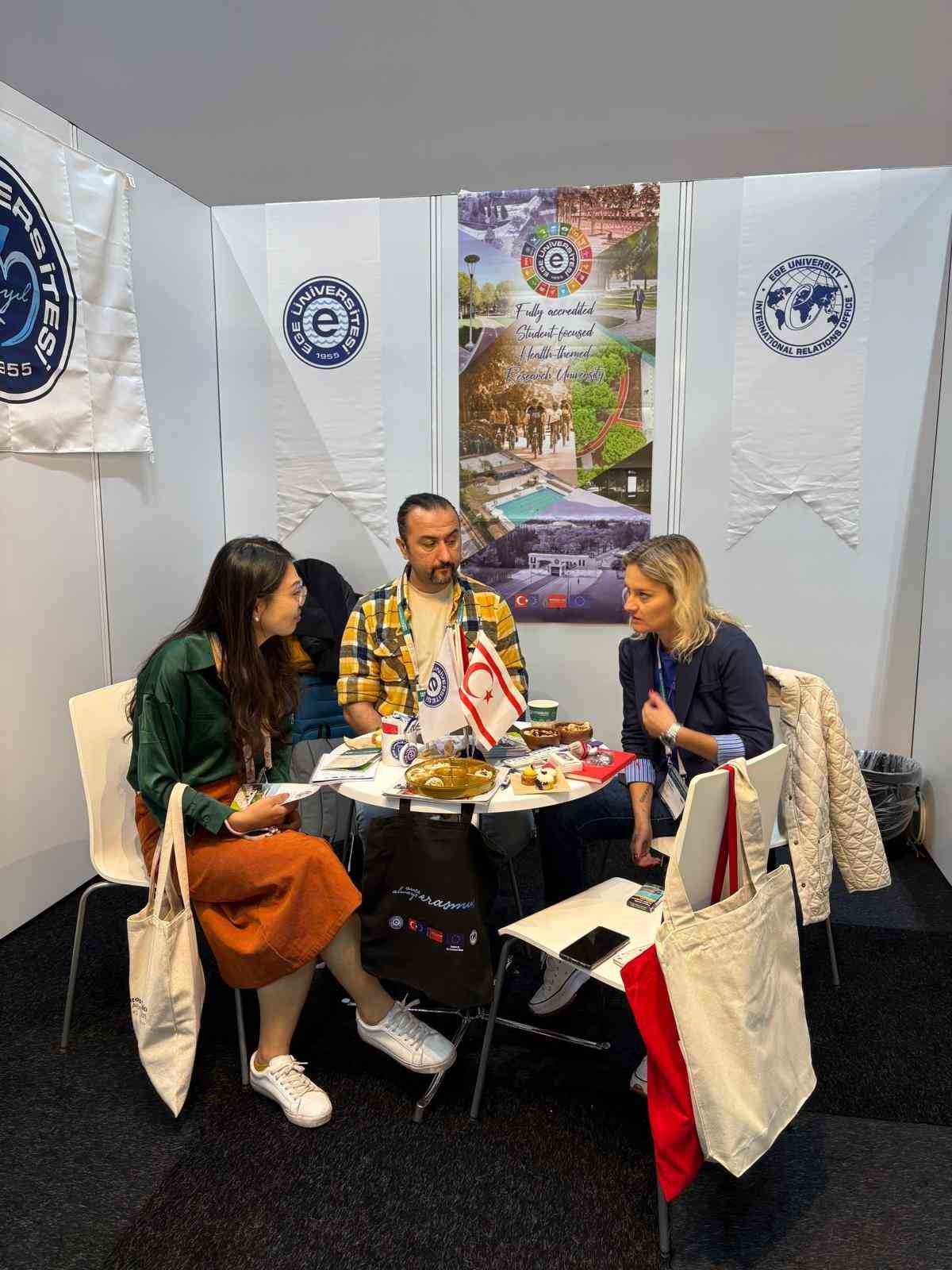 Ege &Uuml;niversitesi "EAIE 2025" fuarında T&uuml;rkiye&rsquo;yi temsil etti
