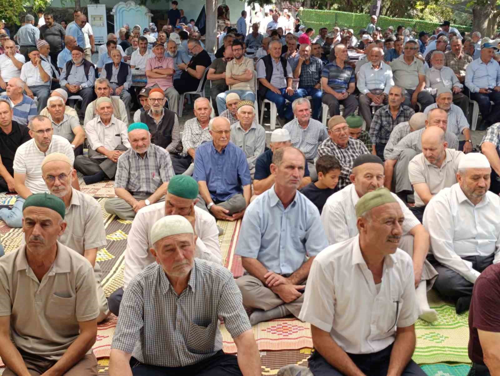 Dünya birincisi hafızlardan Kırkağaç’ta Kur’an ziyafeti