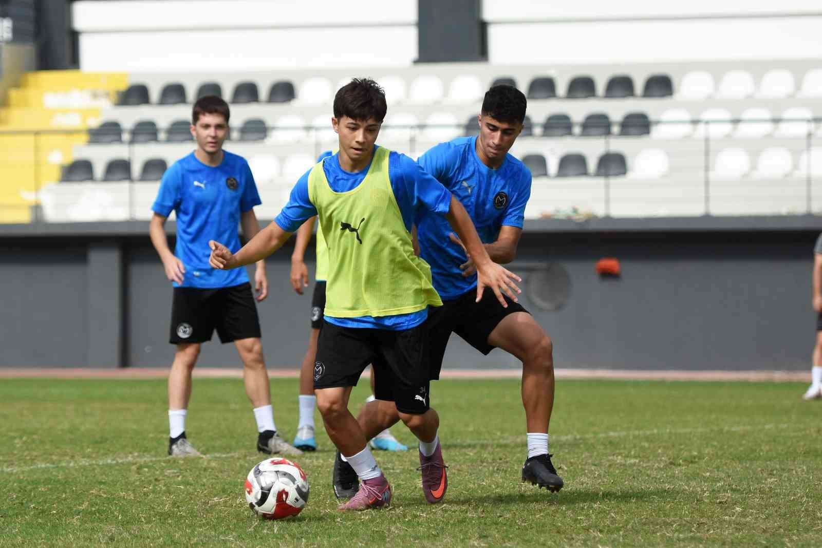 Manisa FK, kupa maçı hazırlıklarını tamamladı