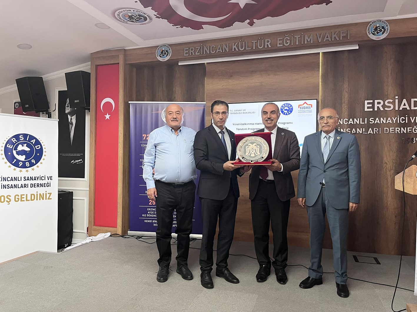 Yerel Kalkınma Hamlesi Teşvik Programı ve Erzincan İçin Öngörülen Yatırım Konuları İstanbul’da tanıtıldı
