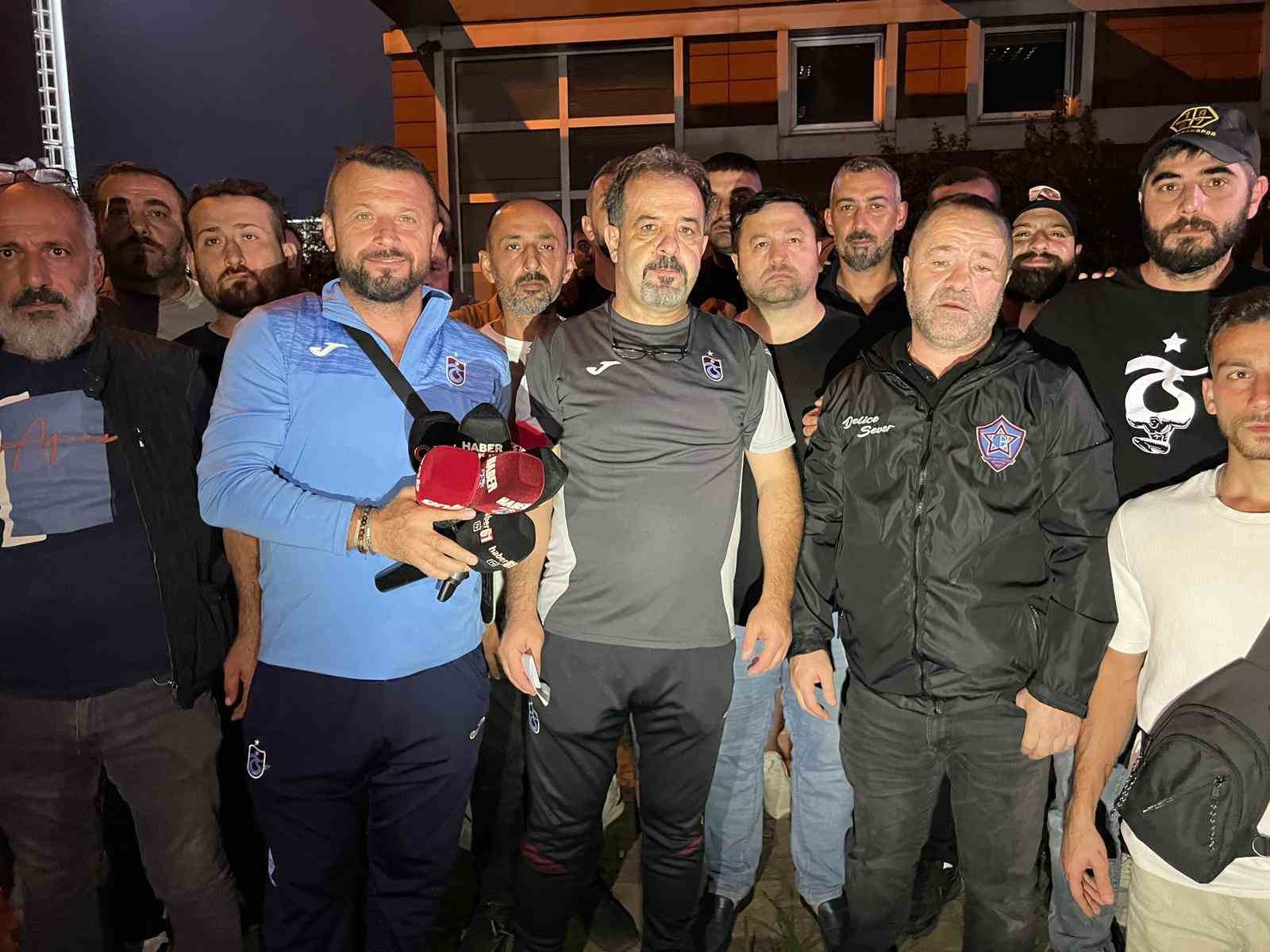 Trabzonspor taraftarları TFF’ye tepki gösterdi