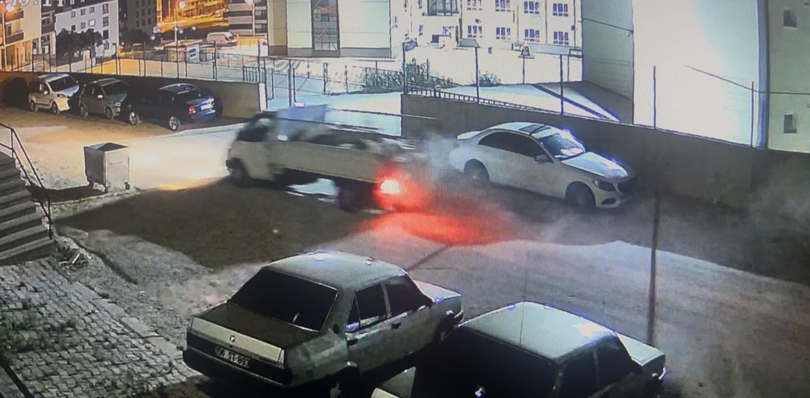 Aynı aracın üzerinde oynama yapıp, izini kaybettirmeye çalıştı