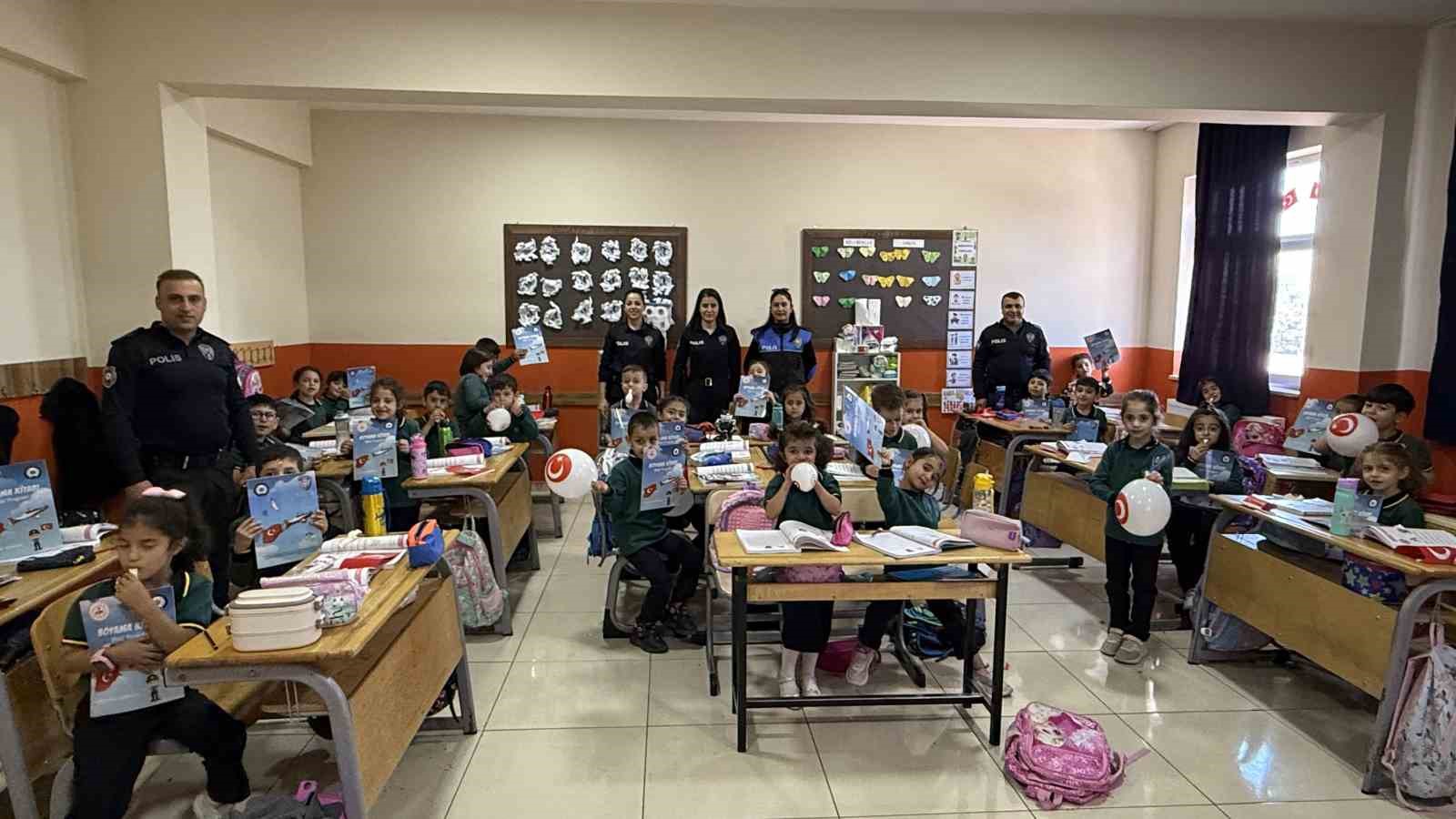 Tatvan&rsquo;da "İlk&ouml;ğretim Haftası" kutlandı
