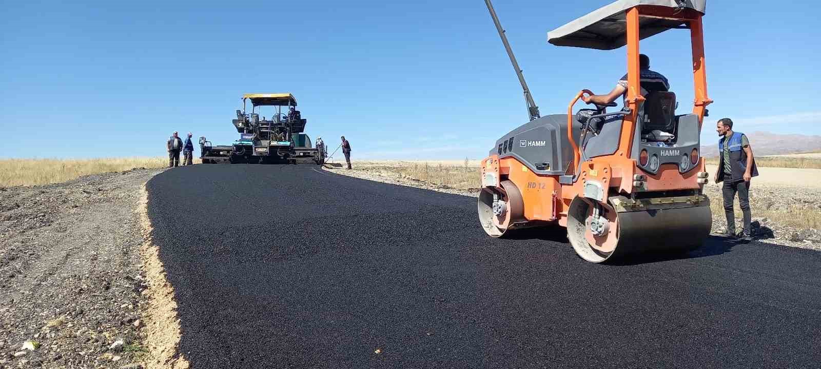 Kandilli Biathlon pistinin asfaltı yenileniyor