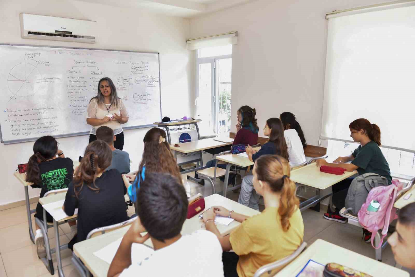 Mersin B&uuml;y&uuml;kşehir Belediyesi kurs merkezleri yeni d&ouml;neme başladı
