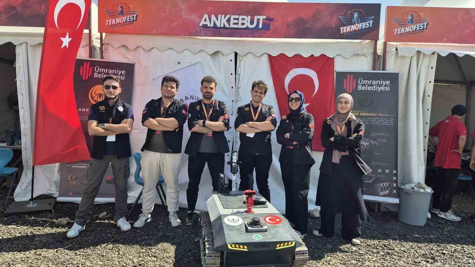 Ümraniye Bilim Merkezi Ankebut Takımı’na TEKNOFEST’ten "Takım Ruhu" ödülü