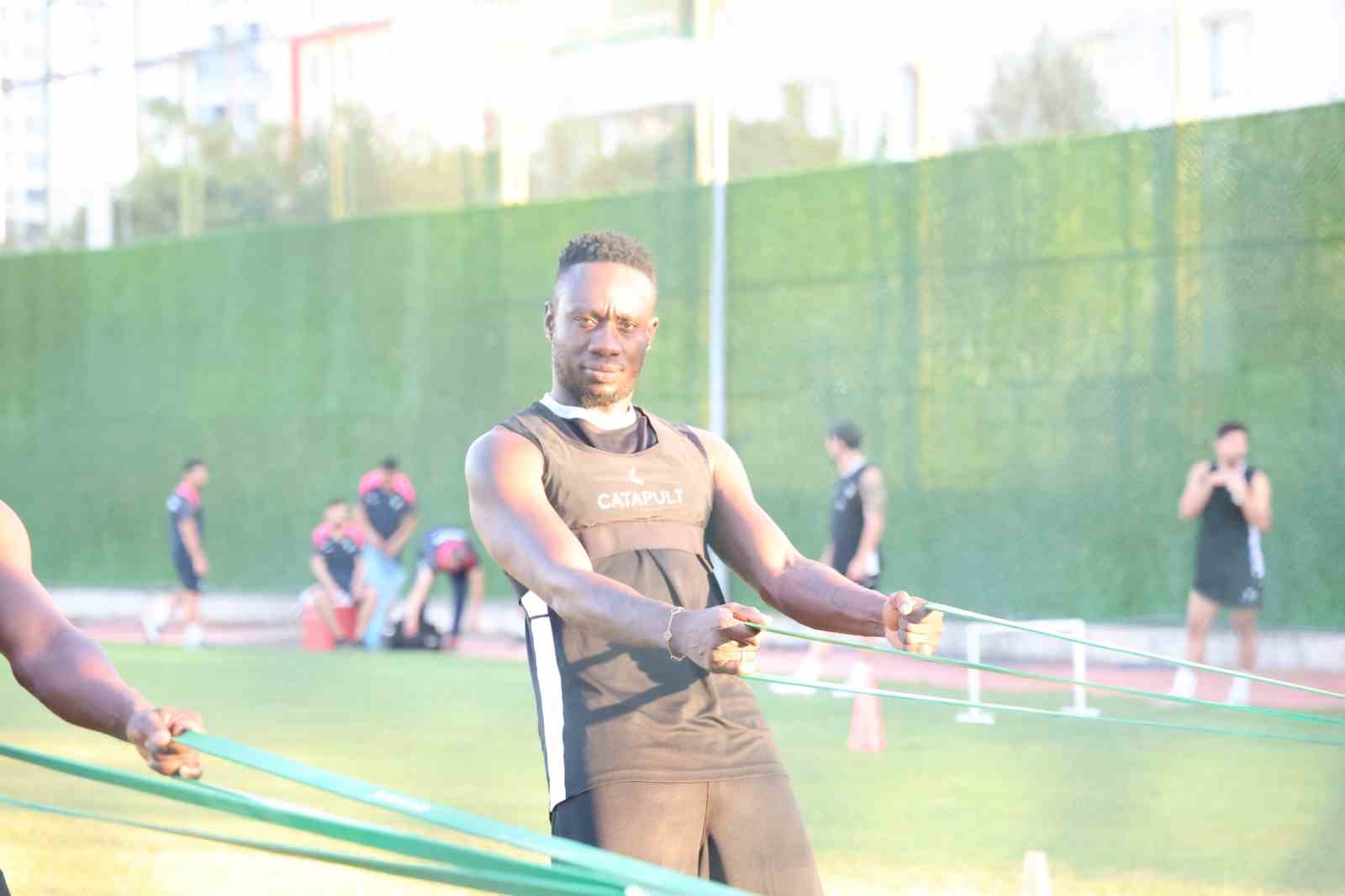 Altıparmak: "Sakarya’da kazanmak adına ne gerekiyorsa onu yapacağız"