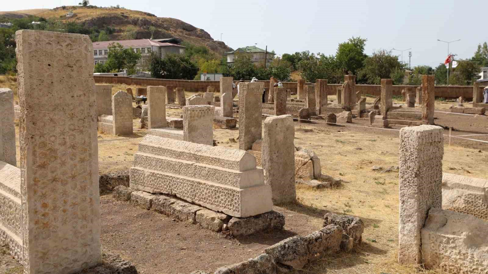 Vali Balcı: "Tarihi mirasımıza ve kültürümüze sahip çıkıyoruz"