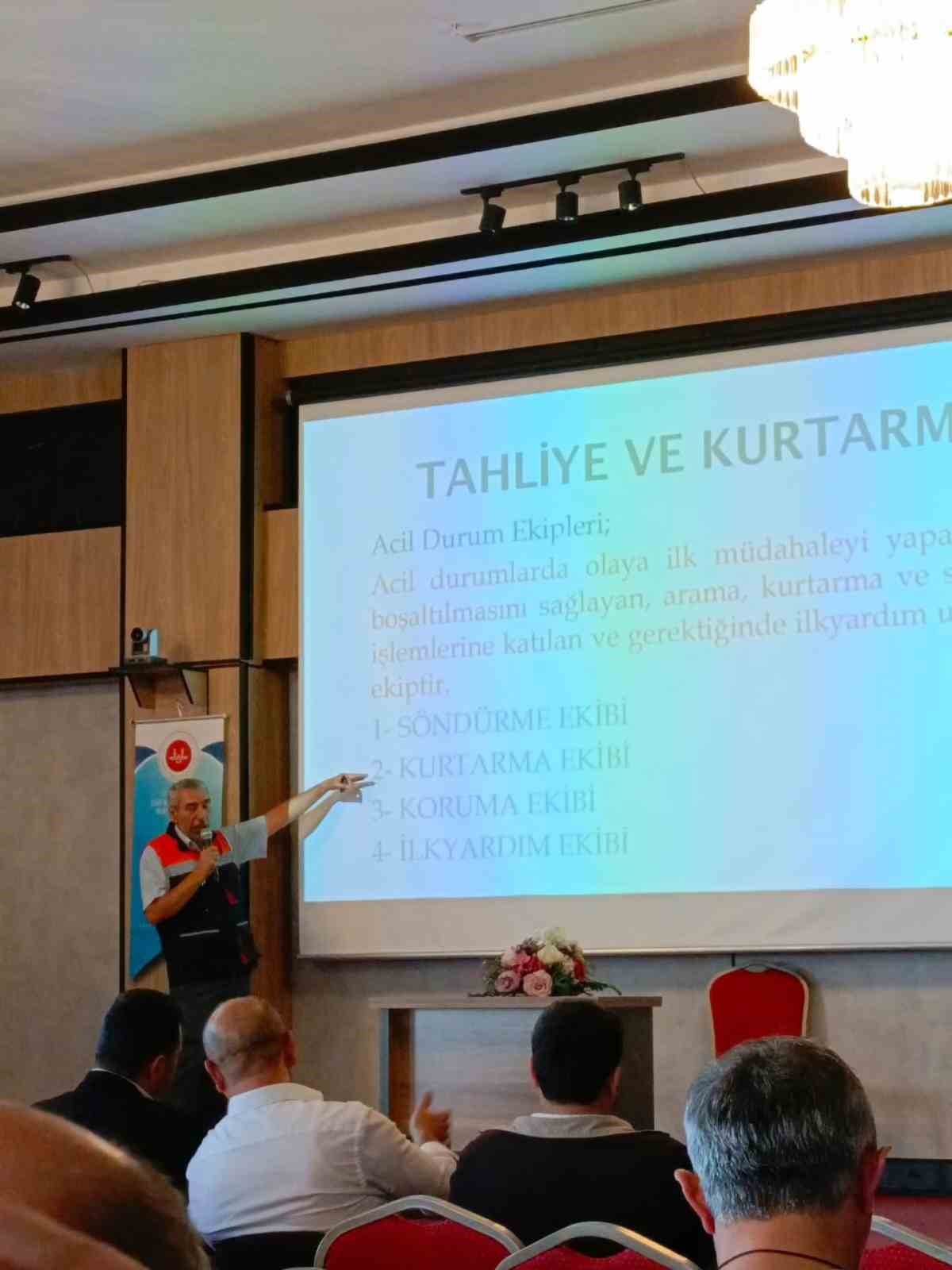 Din görevlileri için iş sağlığı ve güvenliği eğitimleri sürüyor
