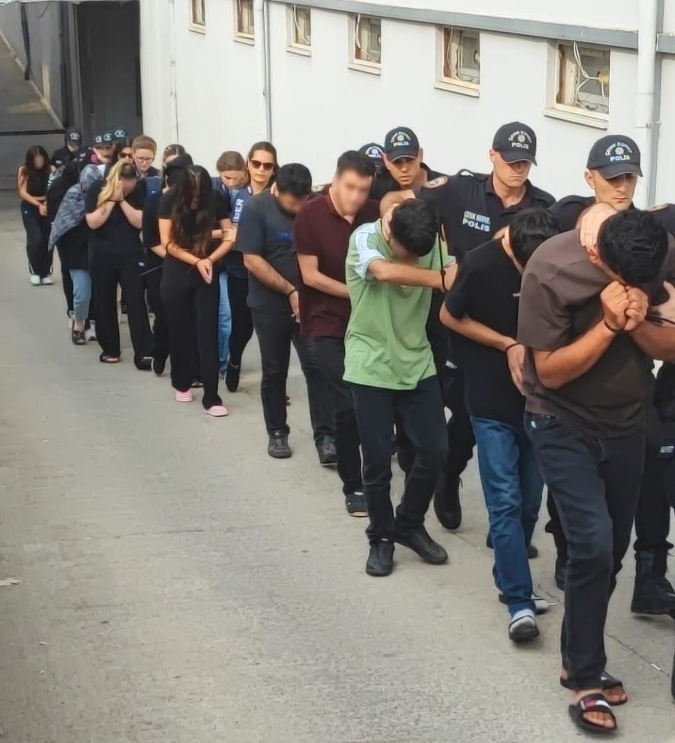 Bahis şebekesi adliyeye sevk edildi: Günlük 24 milyon lira kazanıp kriptoya çevirmişler