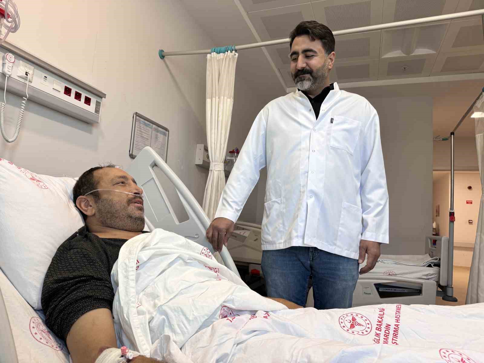 Mardin’de 6 kiloluk böbrek, ameliyatla alındı
