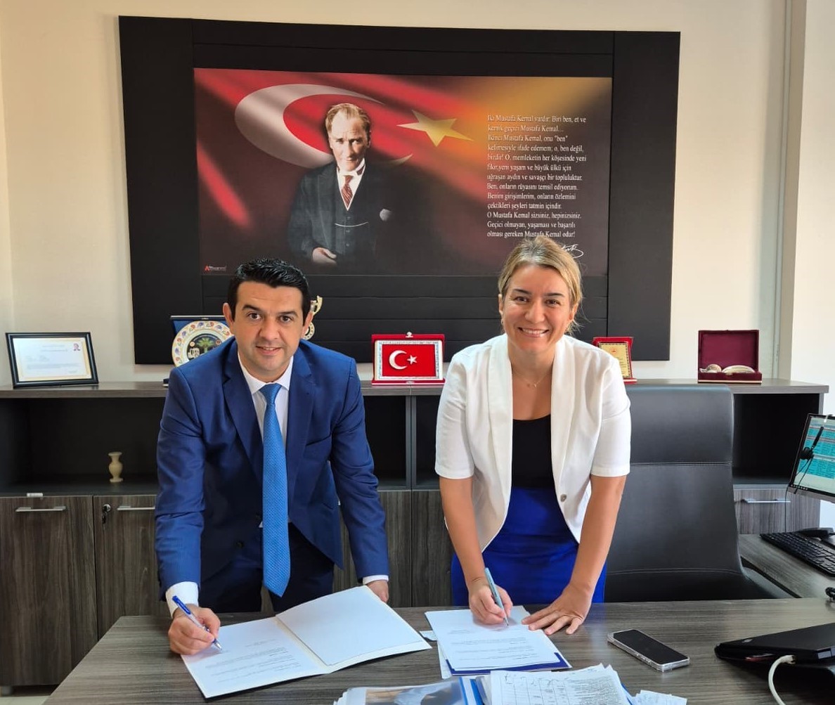 &Uuml;niversite &ouml;ğrencilerine 112 Acil &Ccedil;ağrı Merkezi&rsquo;nde uygulamalı eğitim imkanı
