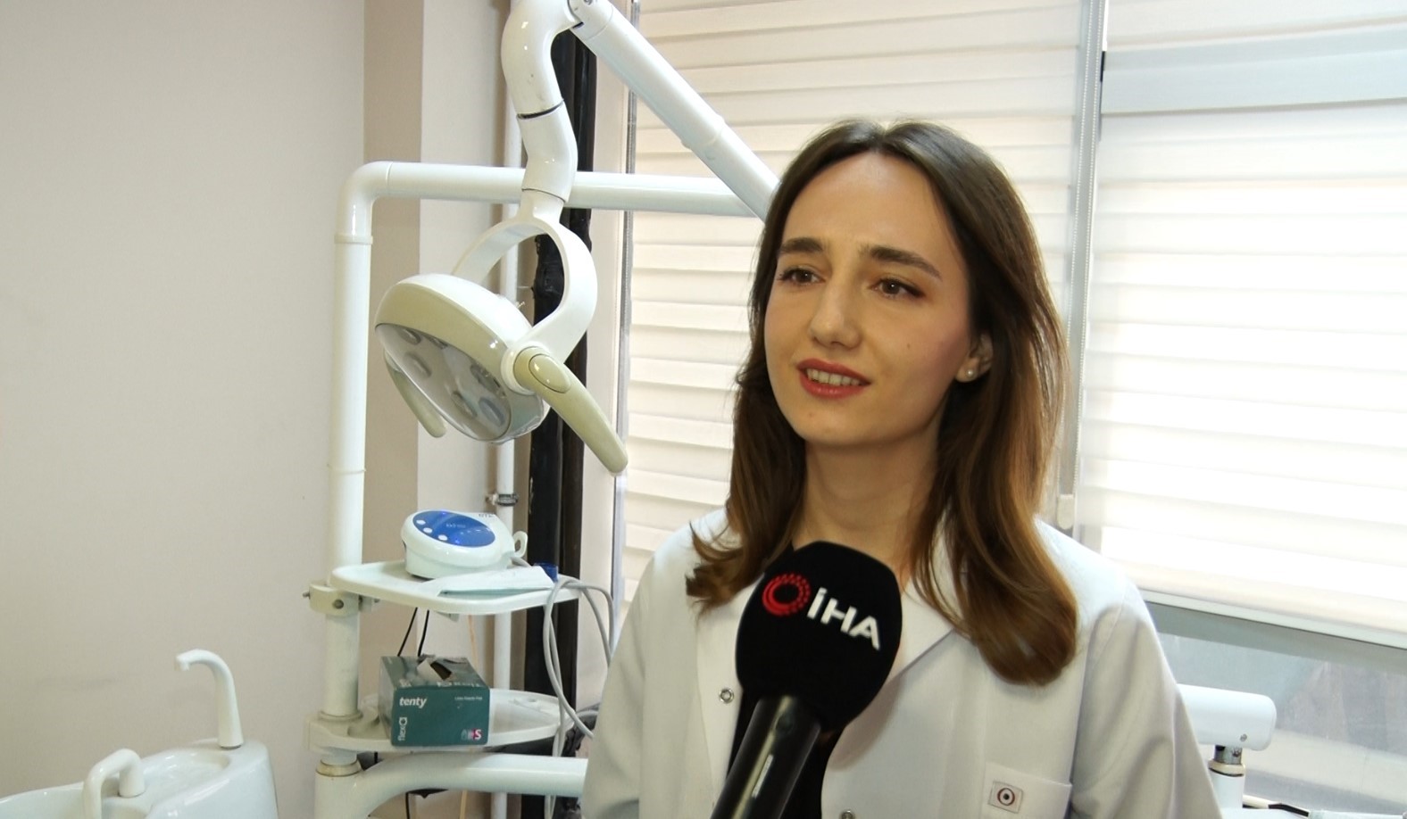 Uzmanlardan ’Gülüş tasarımı’ açıklaması: "Fotoğraflarla kliniğimize geliyorlar, her müdahale herkese uygun değil"
