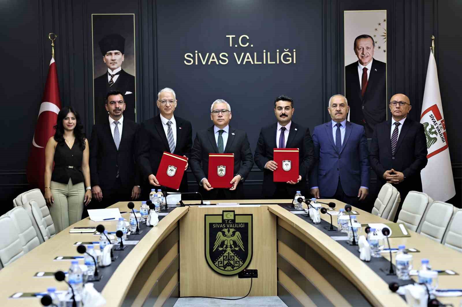 Sivas’ta öğrenciler sanayiyle buluşuyor